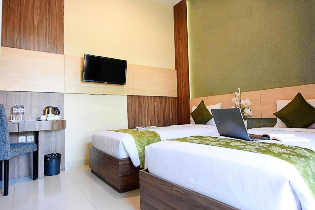 Dpalma Hotel Bandung Exterior photo
