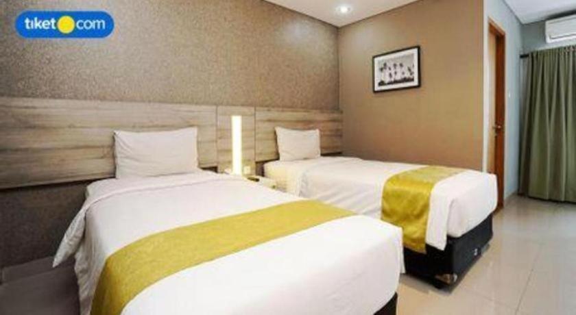 Dpalma Hotel Bandung Exterior photo