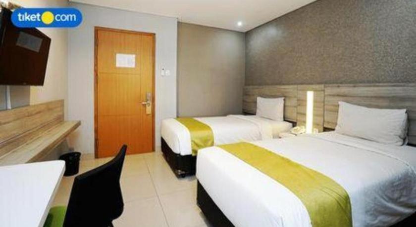 Dpalma Hotel Bandung Exterior photo